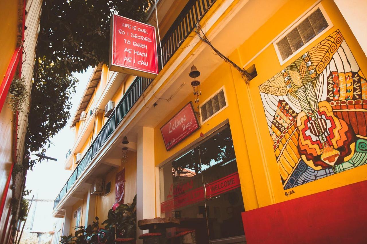 Latinos Hostel Siem Reap Exterior foto