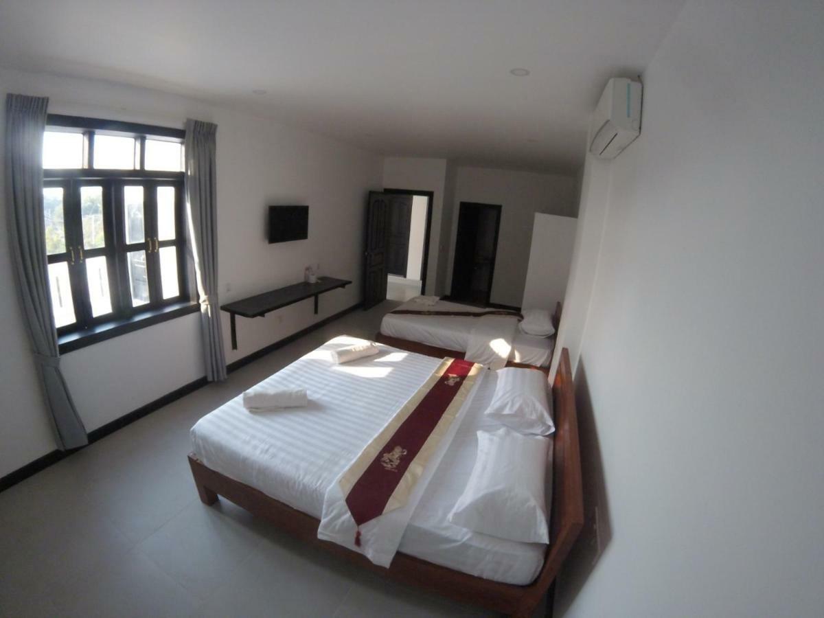 Latinos Hostel Siem Reap Exterior foto